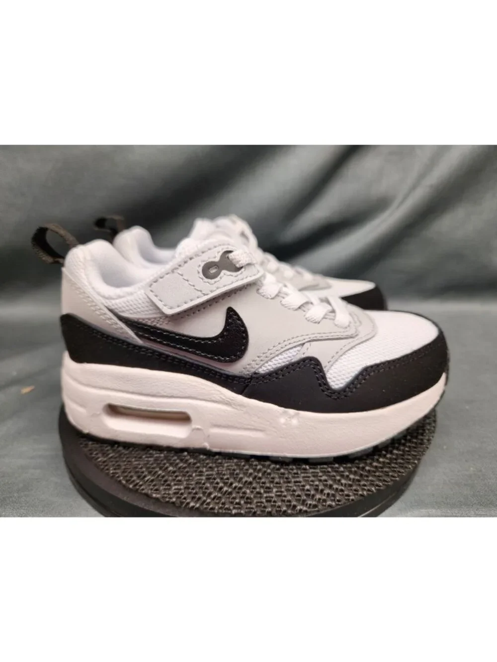 Nike Toddlers Air Max 1 Easyon (PS) Sneakers White/Gray Black Size 5 NEW IN BOX!